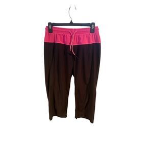 Lululemon crop black and pink lightweight pants
